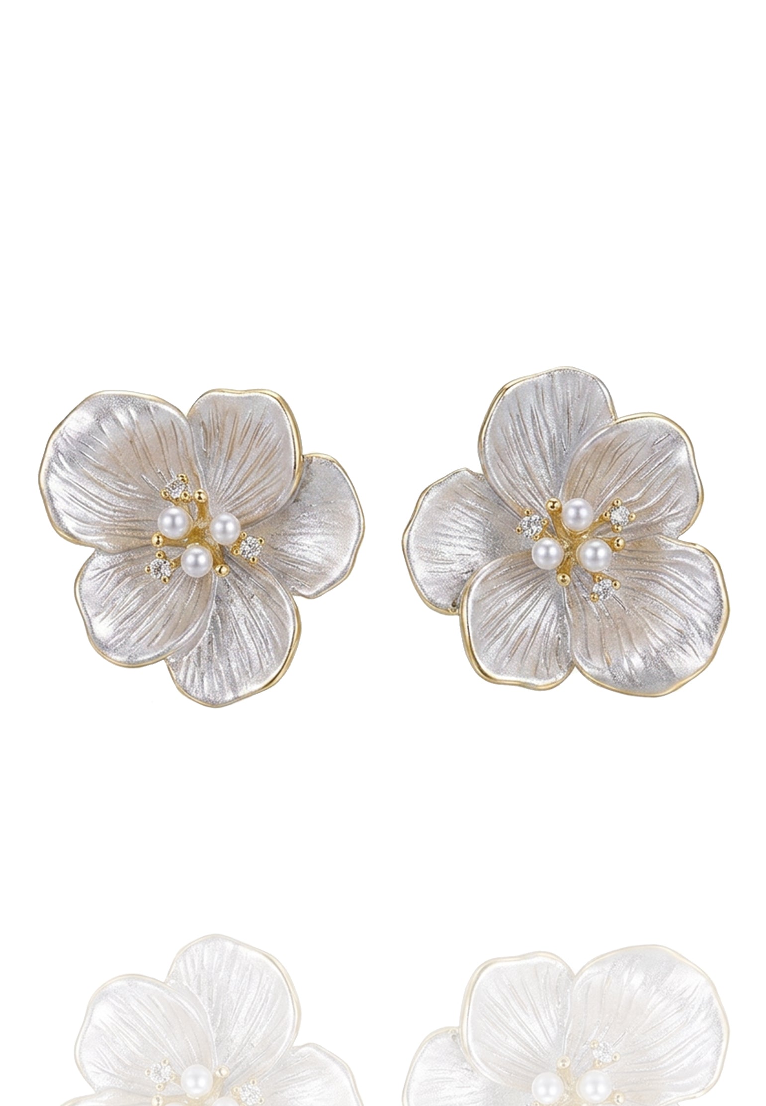 Alliste Earrings — White