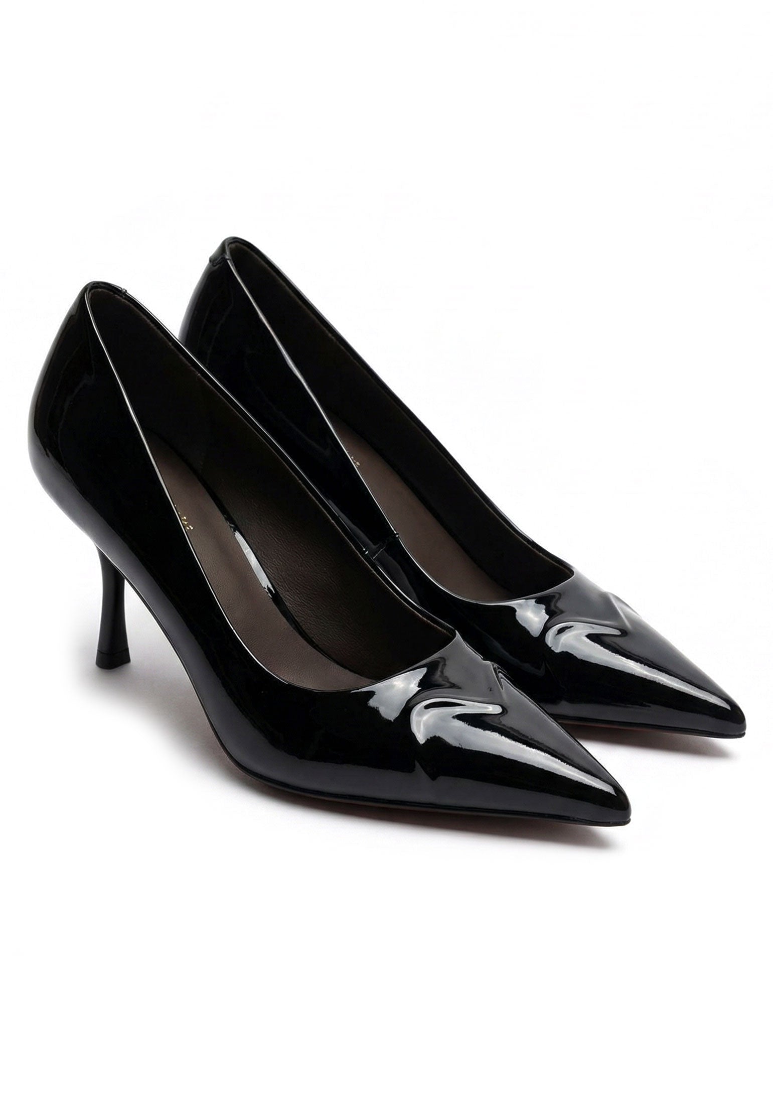 Black Sfilato pumps