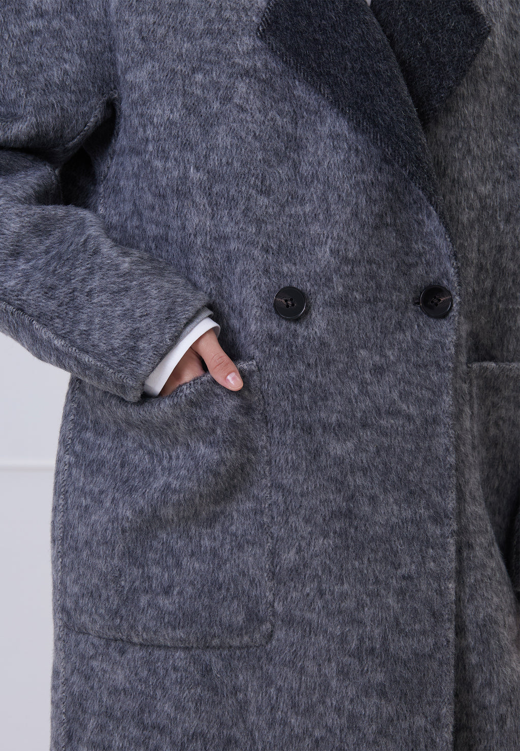 Black Sfilato coat - view 7