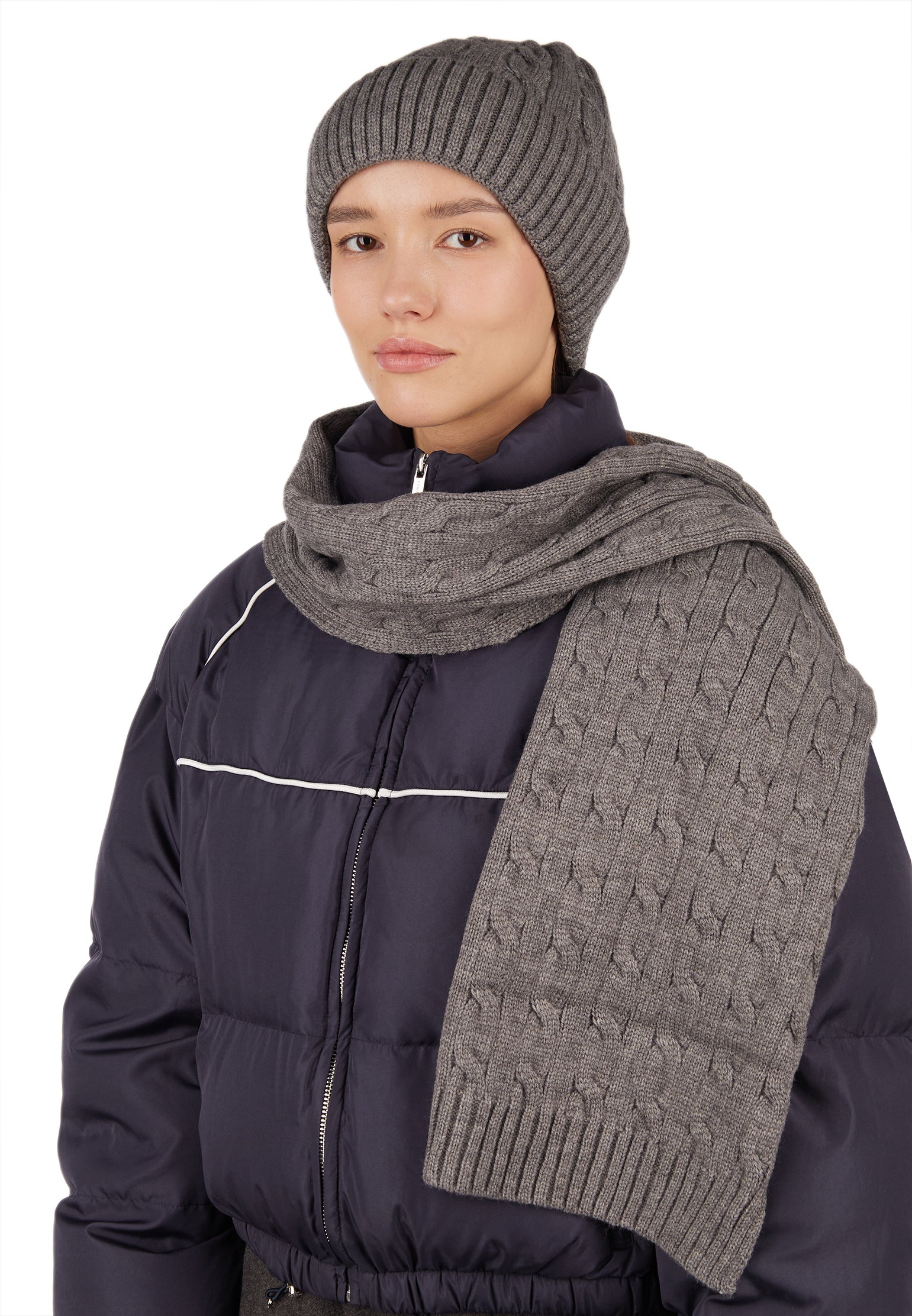 Gray Sfilato accessory set - view 2