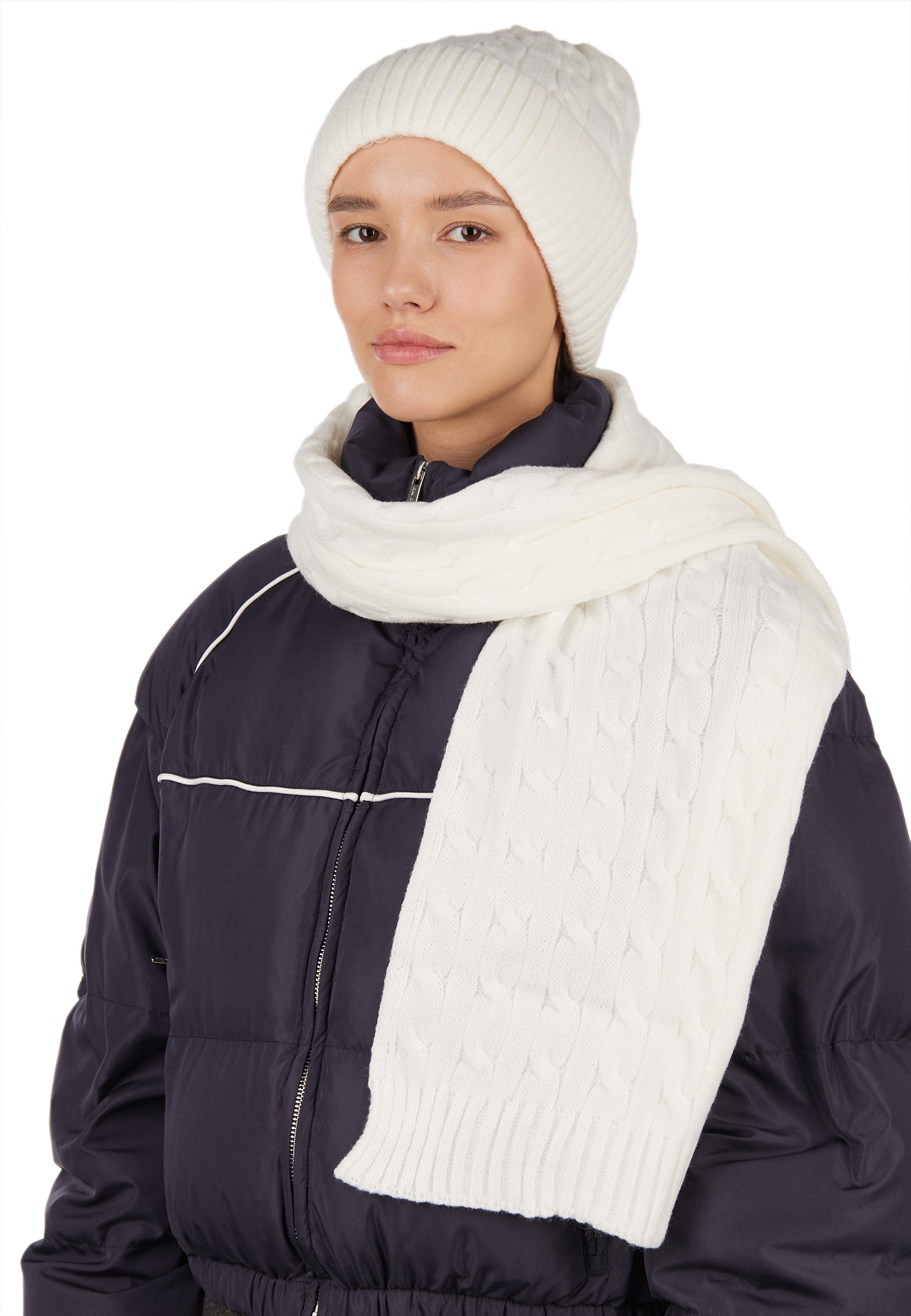 White Sfilato accessory set - view 2