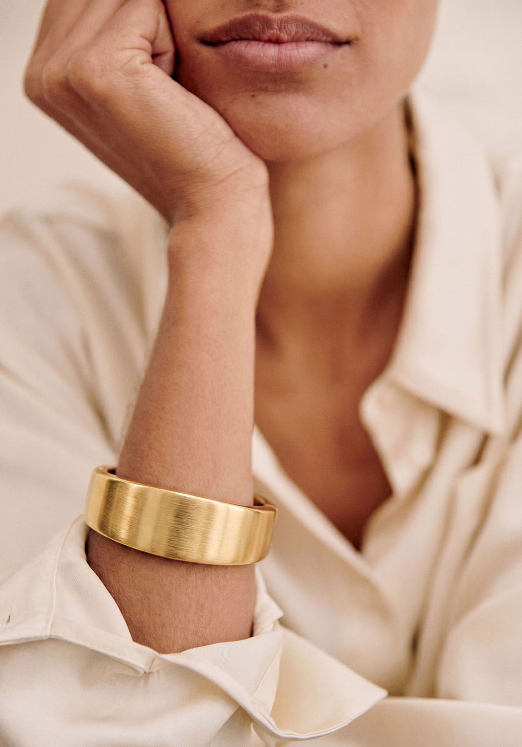 Gold Sfilato bracelet - view 2