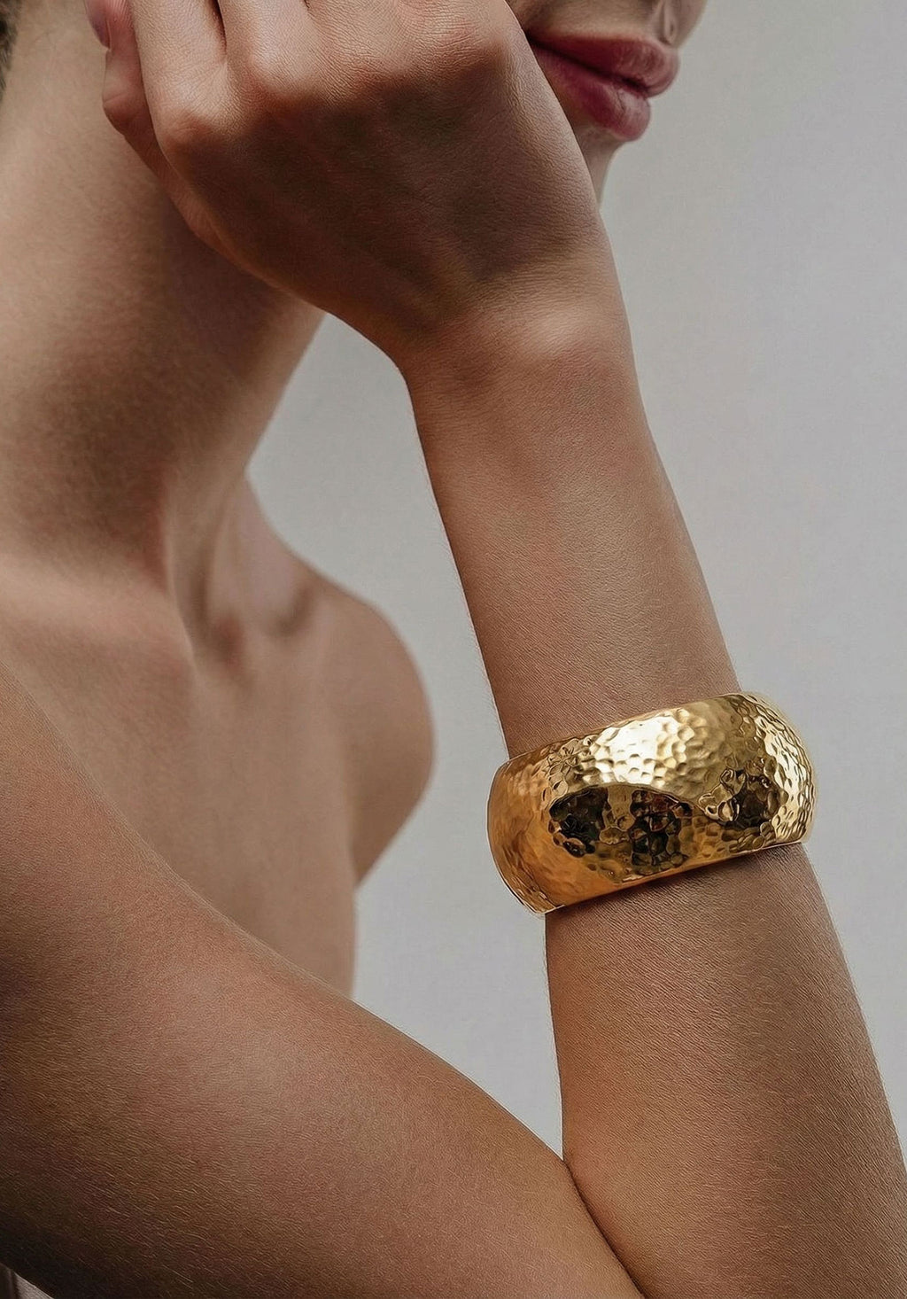 Gold Sfilato bracelet - view 2