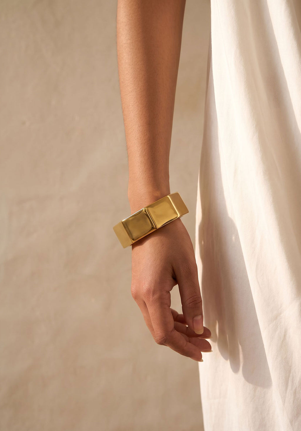 Gold Sfilato bracelet - view 2